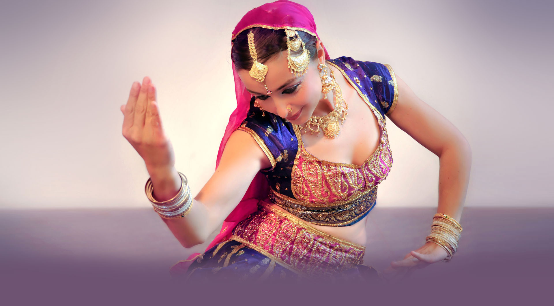 Aude Nandy - Danses indiennes ©Photo Eliana Sini